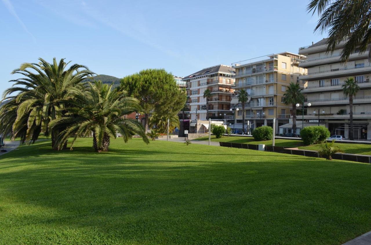 Hotel Doria Chiavari Εξωτερικό φωτογραφία